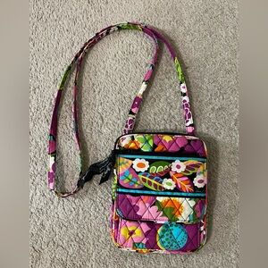 Vera Bradley women’s purse with long strap